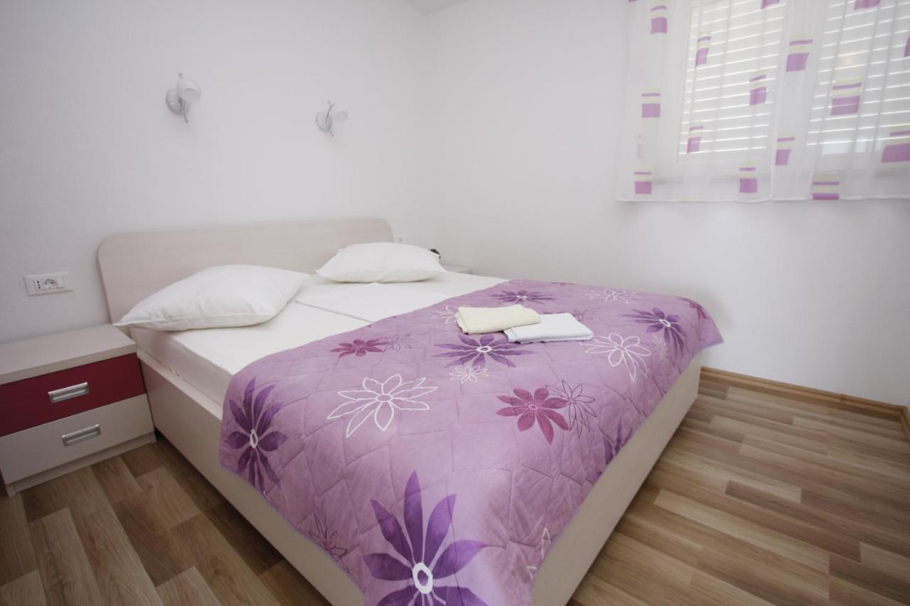 Apartments Turic Тучепи Экстерьер фото