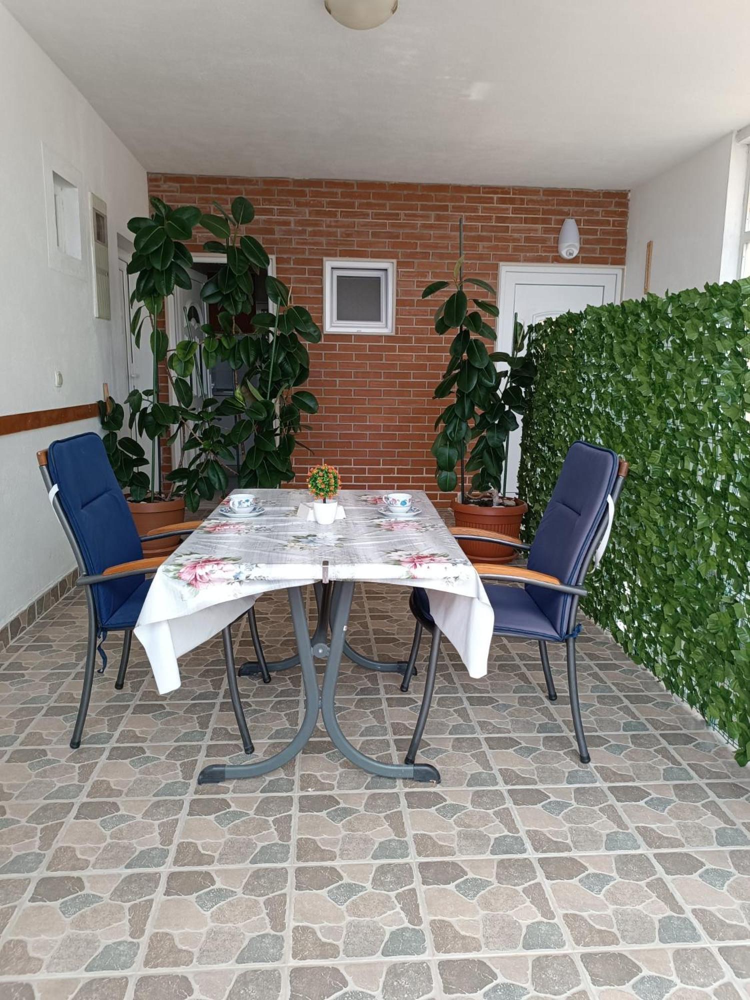 Apartments Turic Тучепи Экстерьер фото